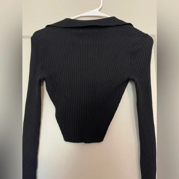 H&M Collared Ribbed Top - Picture 3 of 4